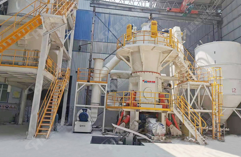 超細(xì)立式粉磨機(jī) 超細(xì)立式粉磨機(jī)